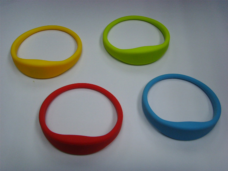 RFID Silicone Wristband 